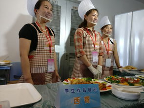 上海首屆家政專(zhuān)業(yè)學(xué)生畢業(yè) 近200名保姆獲大專(zhuān)文憑，家政行業(yè)迎來(lái)新篇章